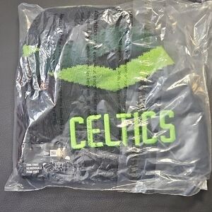 New Era Boston Celtics Black and Green Knit Beanie